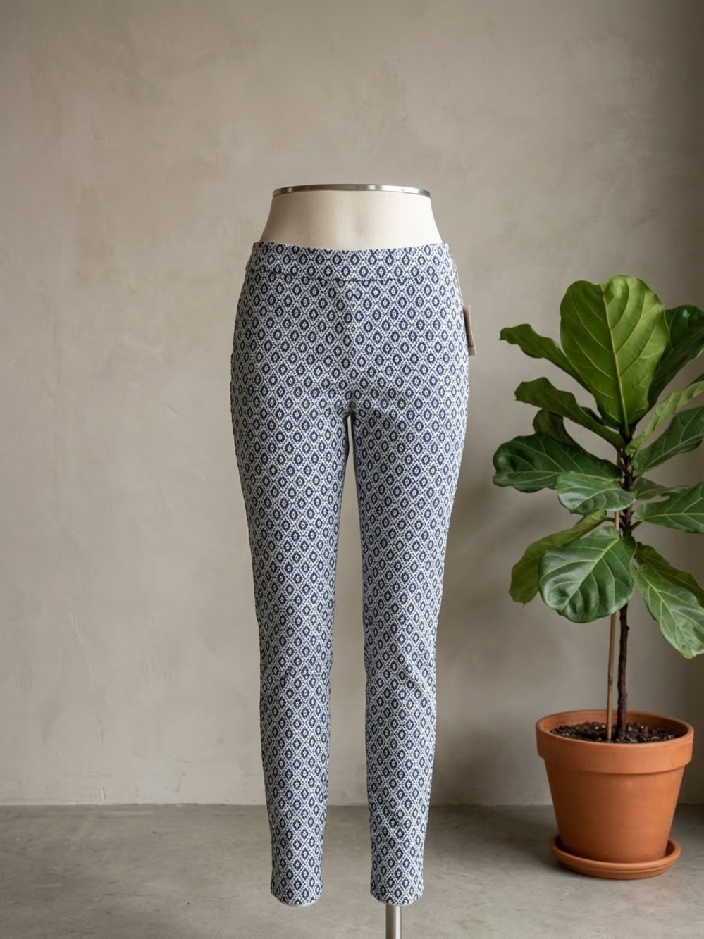 H&M White and Blue Diamond-Print Skinny Ponte Pants
